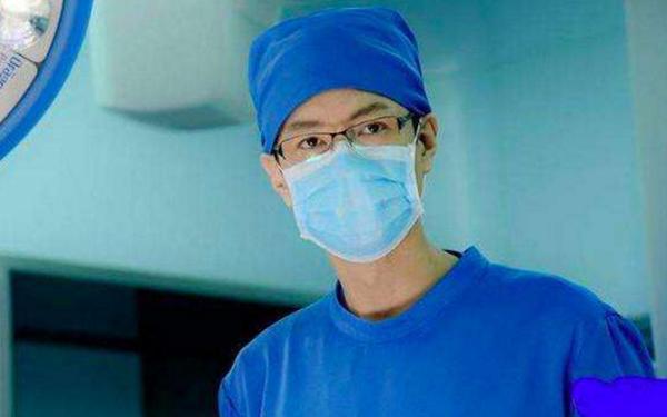 女人生孩子遇到的尴尬现象,女人生孩子内检有多痛