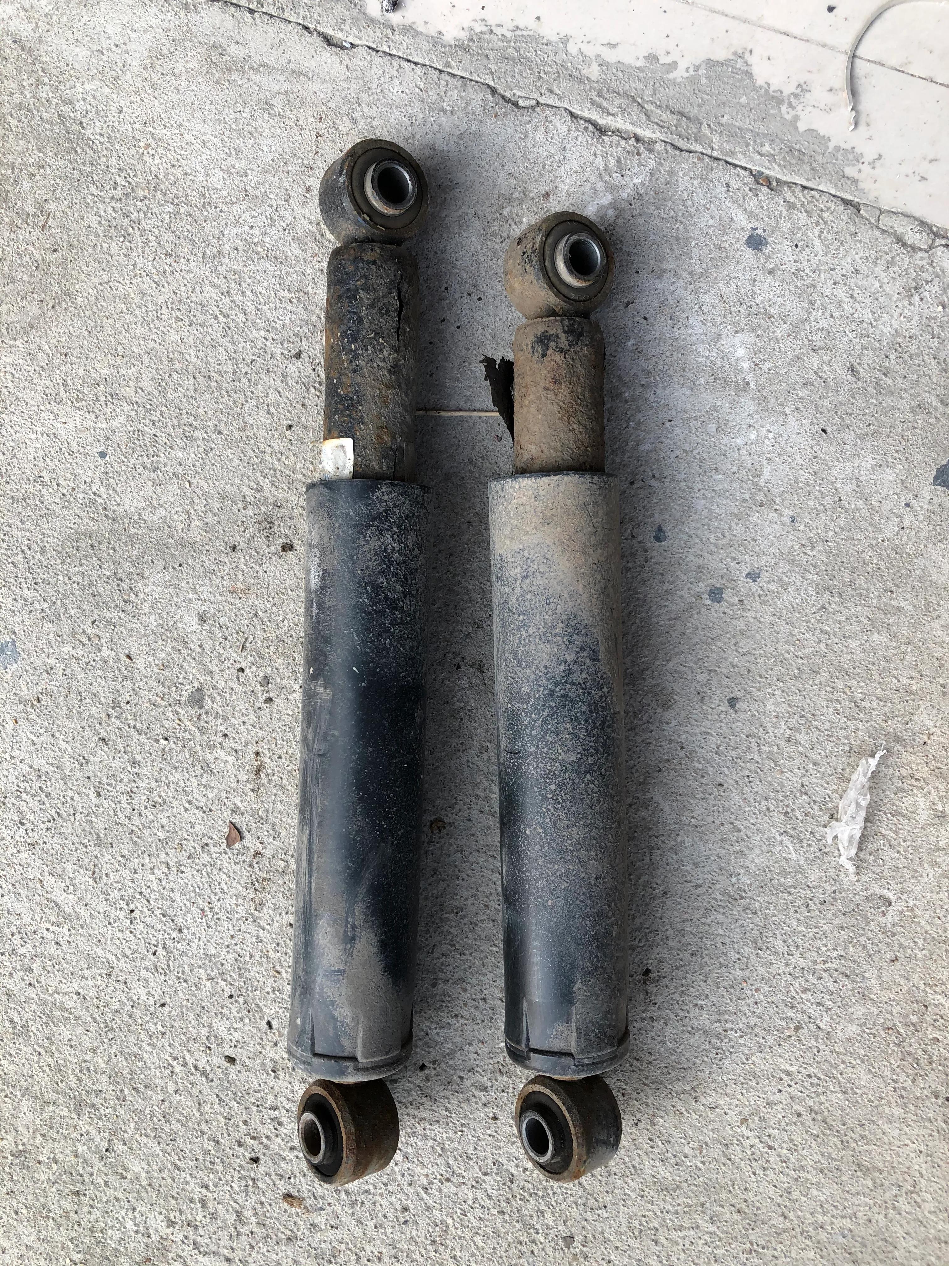 铃木浪迪面包车二手10年多少钱,二手车铃木浪迪整备费用