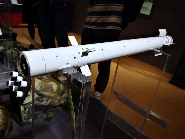 新两栖攻击舰无人直升机,075两栖舰是否能搭载武装直升机