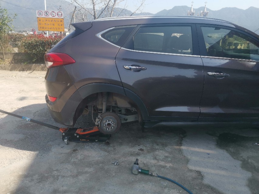 23万公里的现代途胜车值得买吗,2013年韩系进口途胜全时四驱