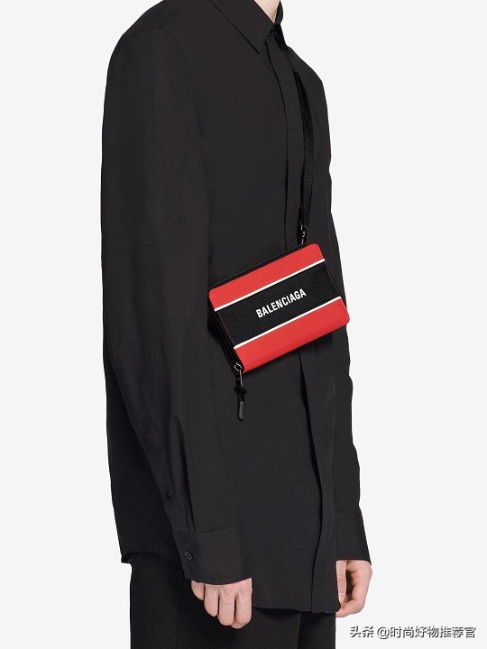 巴黎世家休闲包,巴黎世家运动包