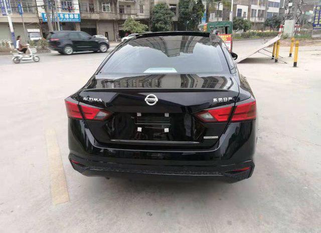 日产2021天籁车主提车,日产天籁车主黑色提车视频