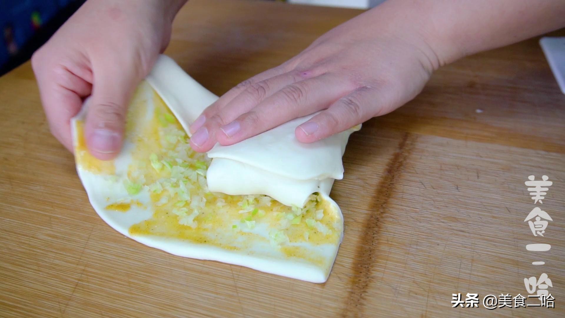 千层葱花饼怎么做酥脆松软有层次,千层葱花饼怎么做可以放冰箱保存