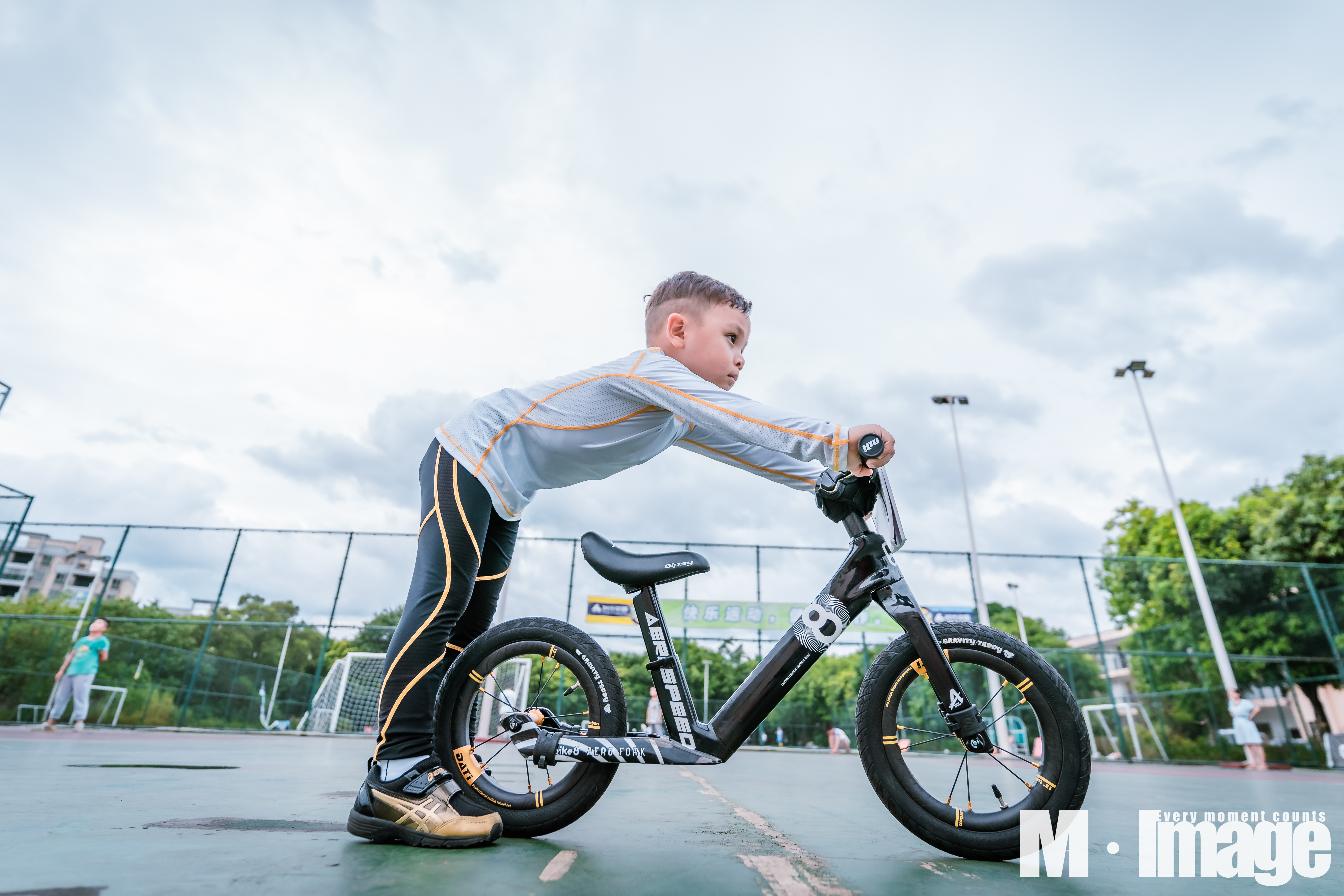 萌骑士第一季1集,萌骑士一到五季讲解