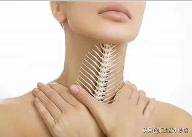 鱼刺卡喉怎么办最快速的解决,鱼刺卡喉的小妙招科普