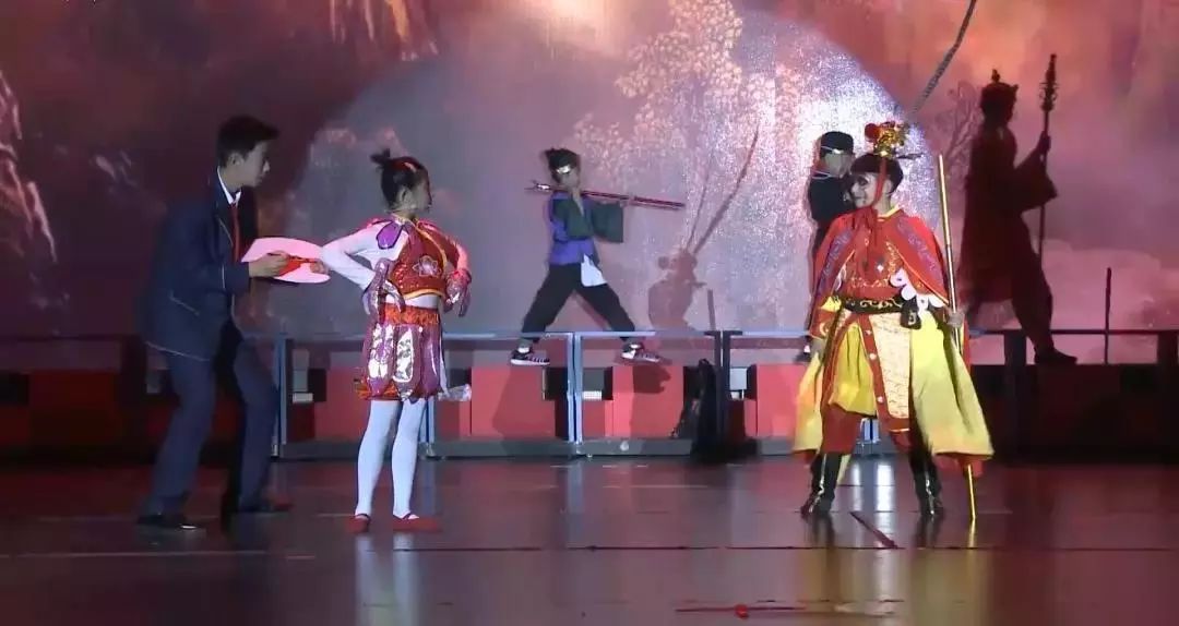 身边的好学校丨北京师范大学奥林匹克花园实验小学:书香花园,培育五色花朵~