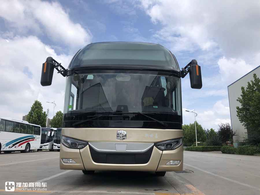 黄金时代已过，长途大巴还高端吗？实拍中通3轴大巴带您好好看看