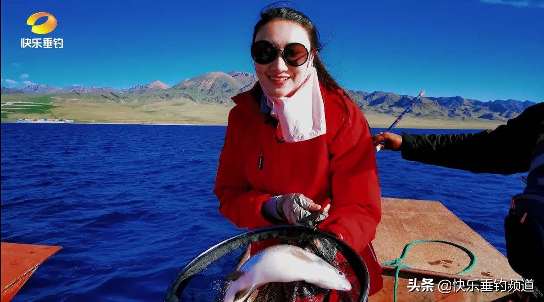 女子和大鱼搏斗,女子与大鱼的搏斗