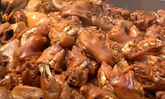 28岁做卤肉年入百万小伙,安徽大叔卖卤肉