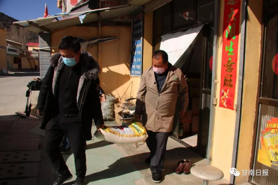 #甘南众志成城抗击疫情#甘南：有这样一群特殊“外卖员”