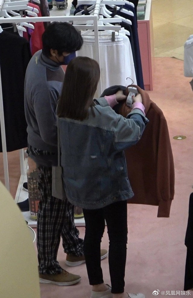 44岁的陈乔恩找到真爱的状态真好,陈乔恩微博晒照引热议