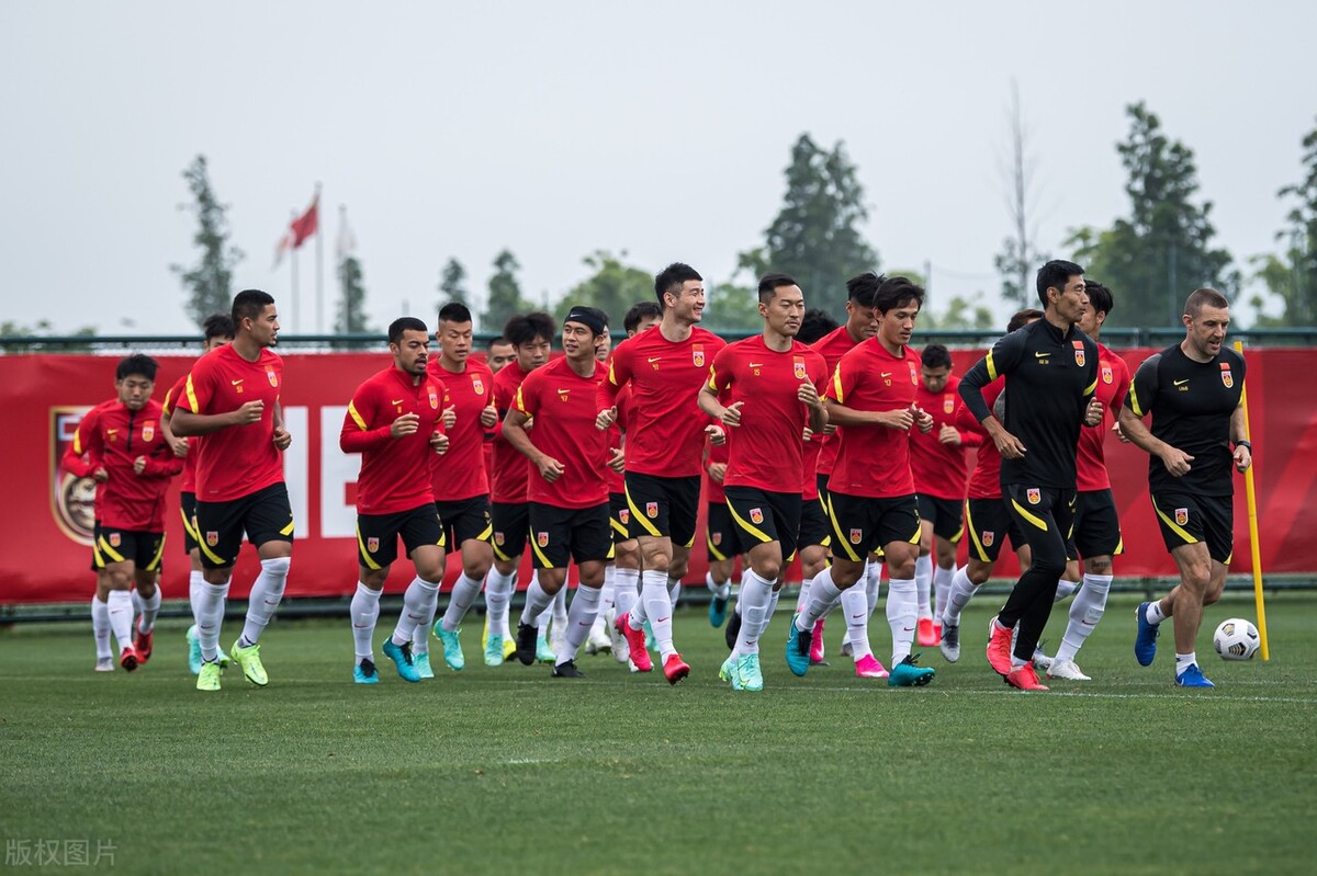 国足张玉宁发型,张玉宁发型