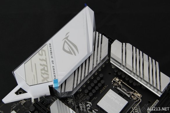 华硕rog主板strixz490,华硕rog吹雪主板z490