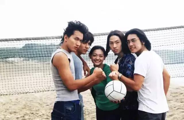 从2000年到2023年的歌最火的,1999年到现在经典歌曲