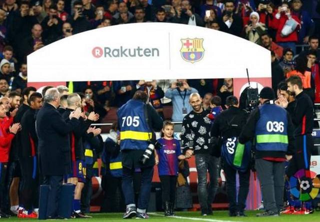 c罗是一个足球巨星吗,c罗是男人的典范吗