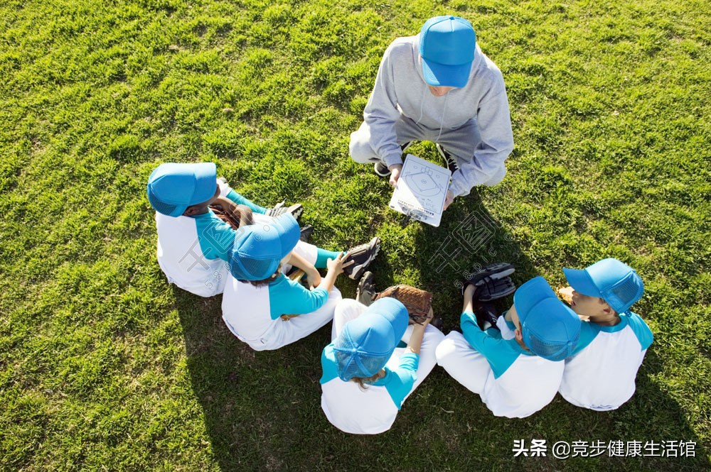 青少年自重体能训练,青少年健身重量训练