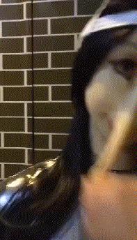 爆笑GIF趣图:美女,这射的是丘比特之箭吧