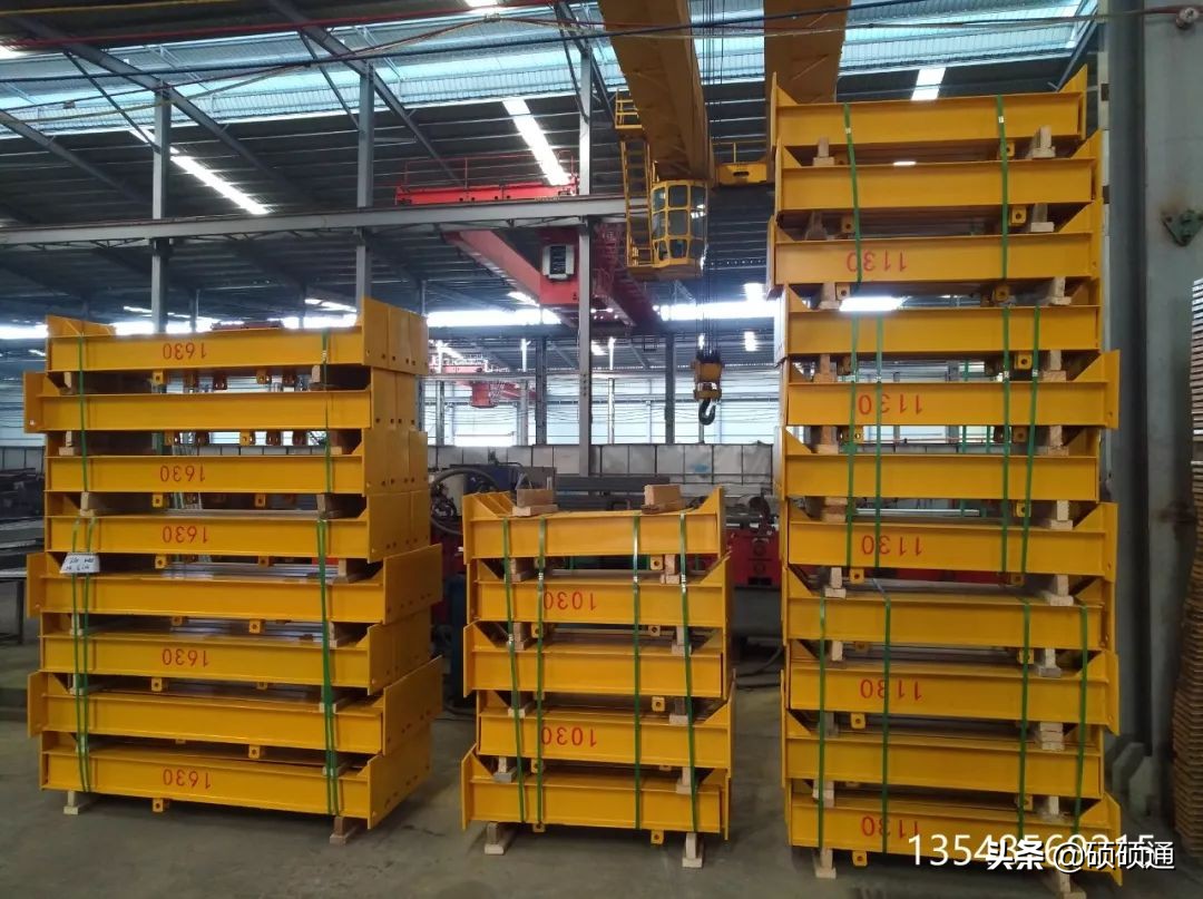 一种新型悬挑架的安装搭设装置,施工现场新型悬挑架