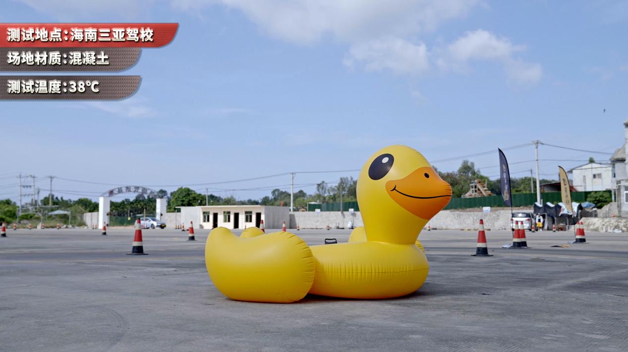 丰田双擎混动开不坏,2022丰田雷凌双擎1.8he-cvt进取版