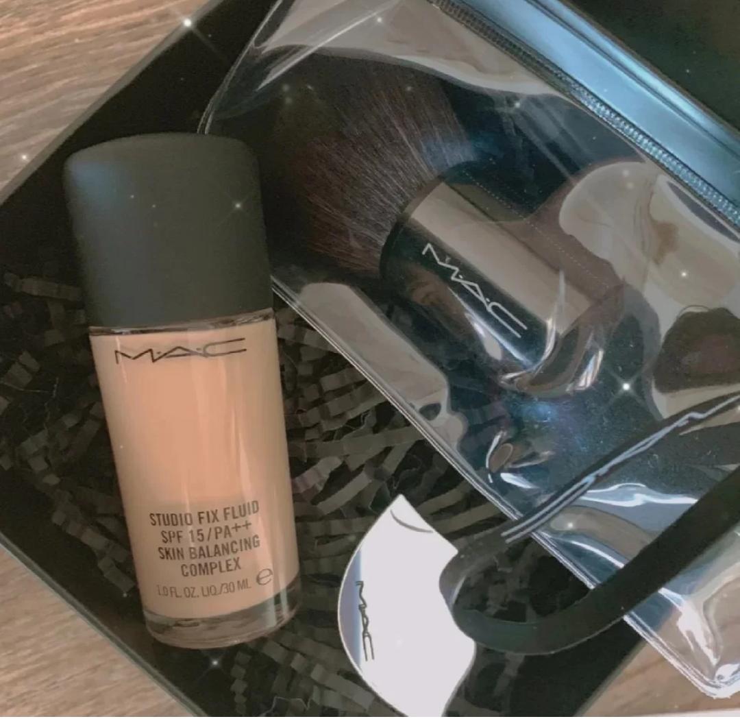 超好用粉底液秋冬,适合干混油皮的大牌粉底液推荐