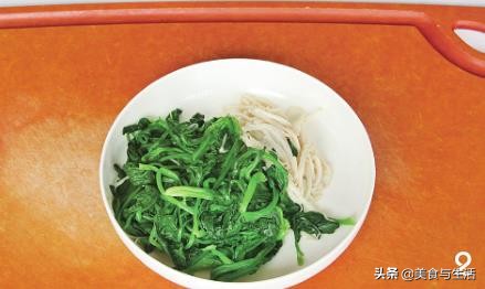 菠菜和鸡蛋一起吃有助长高吗,菠菜和苹果一起吃有什么好处