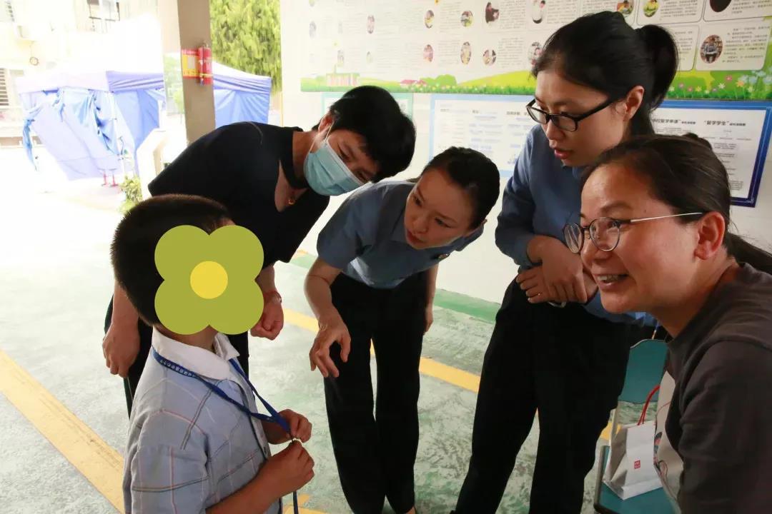 7岁孩子被养母割断手筋!但这并不是一个关于家暴的故事