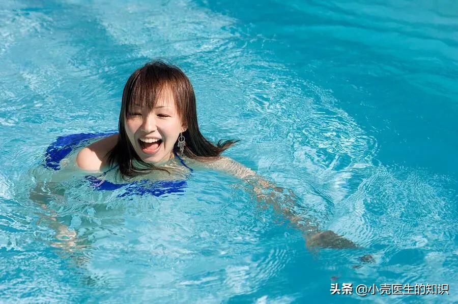 游泳可以预防近视吗,近视能经常游泳吗