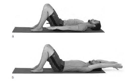 躺着拉后腿筋,躺着拉腿筋