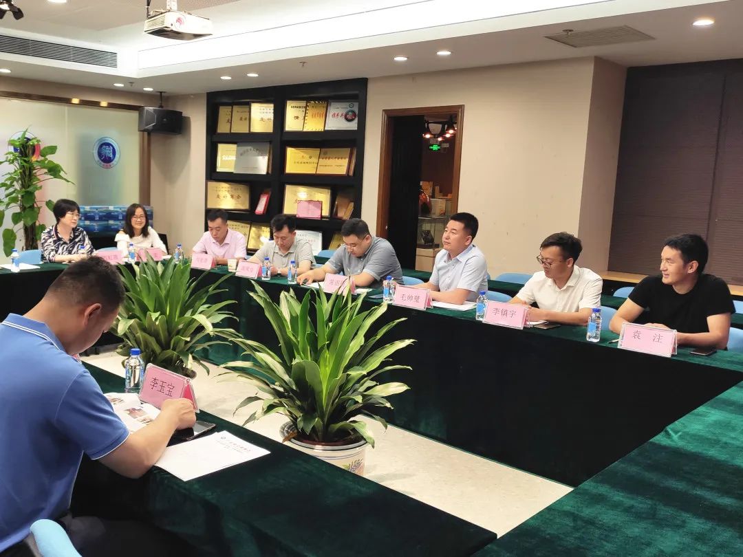 白银市商务局局长滕泽亮,白银市科技局局长滕泽亮