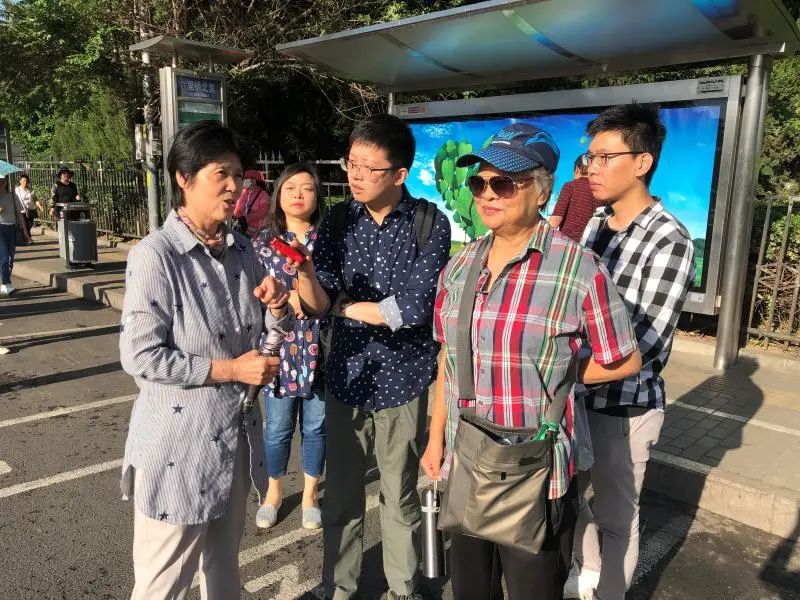 新闻在路上,致敬新闻背后的故事