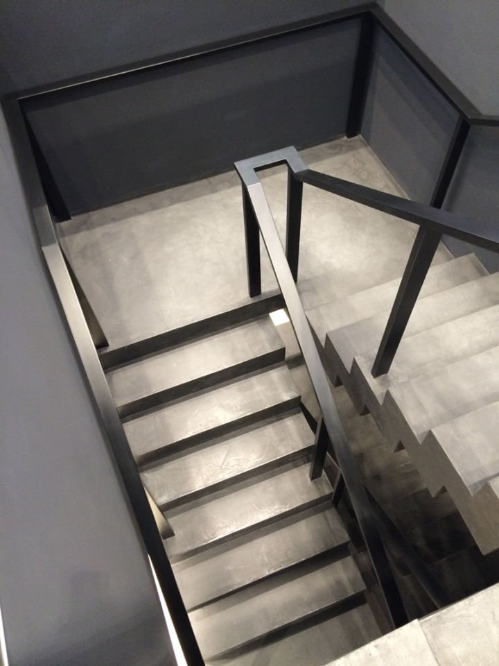 最近很火的水泥自流平,长草自流平