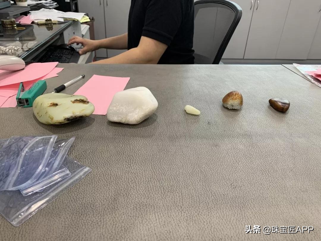 鉴定和田玉籽料的权威机构,国检和田玉籽料鉴定权威吗