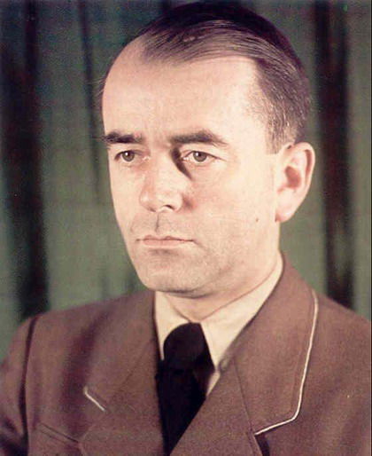 打不死的小蟑螂,打不死的小强坦克