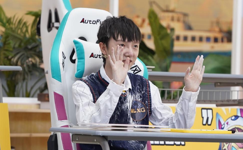 键盘侠大会姿态破防,键盘侠大会第四期严君泽喷姿态