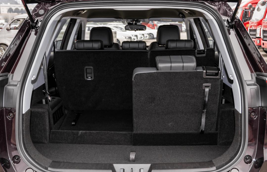 售价15.79万起奇瑞瑞虎8,2.0款瑞虎8plus预售价格