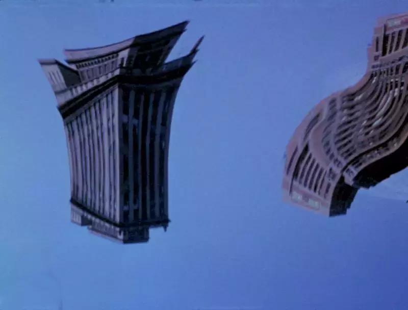 玩游戏而现实发生改变的电影,一部玩游戏才可以活下去的电影