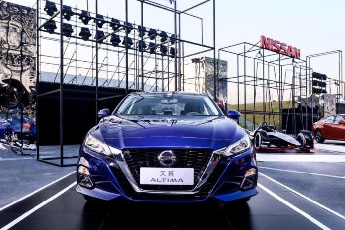 日产2021款天籁缺点真的多吗,新款天籁有哪些优缺点