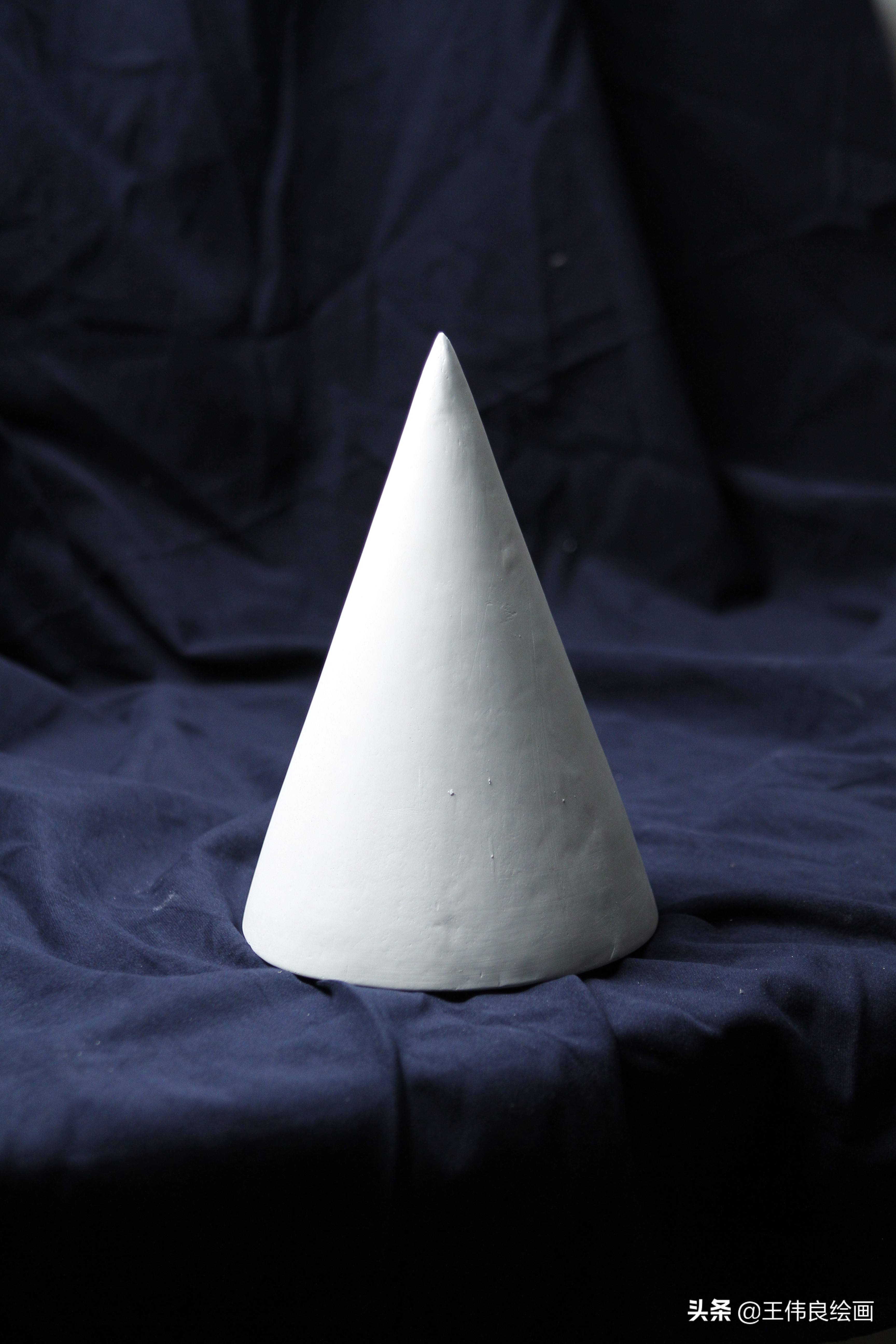 圆锥体圆柱体素描,圆锥体素描教学目标