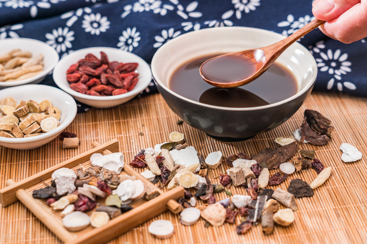 阳痿医案|武某,34岁,「丁丁」勃起像剥皮的香蕉,不能*房行**