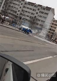 这个手势代表什么意思,中指无名指弯曲这个手势什么意思