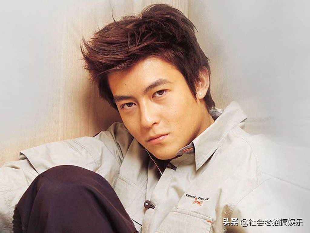 明星素颜直播在线观看,明星直播丑态