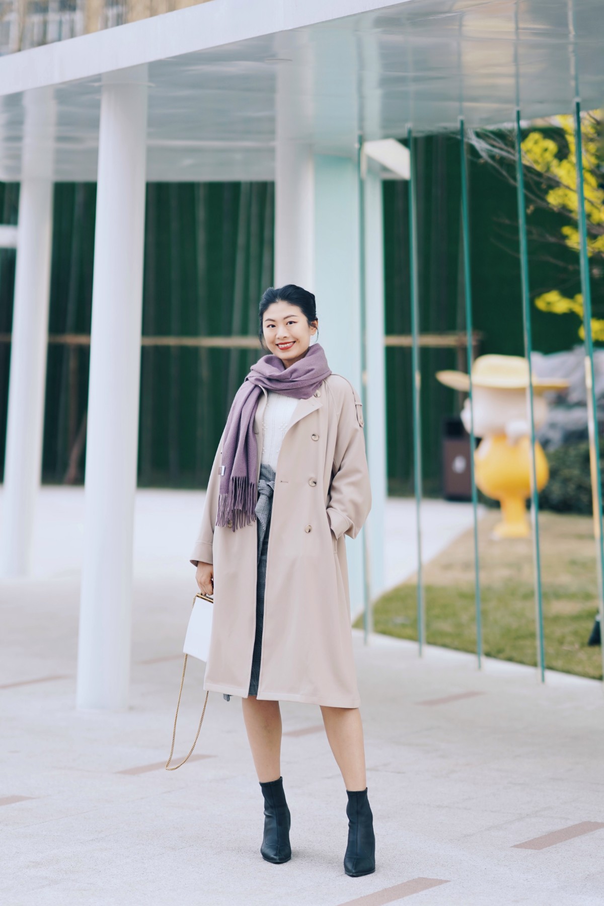 立春之后的时髦实用之选:小西装、风衣和连衣裙