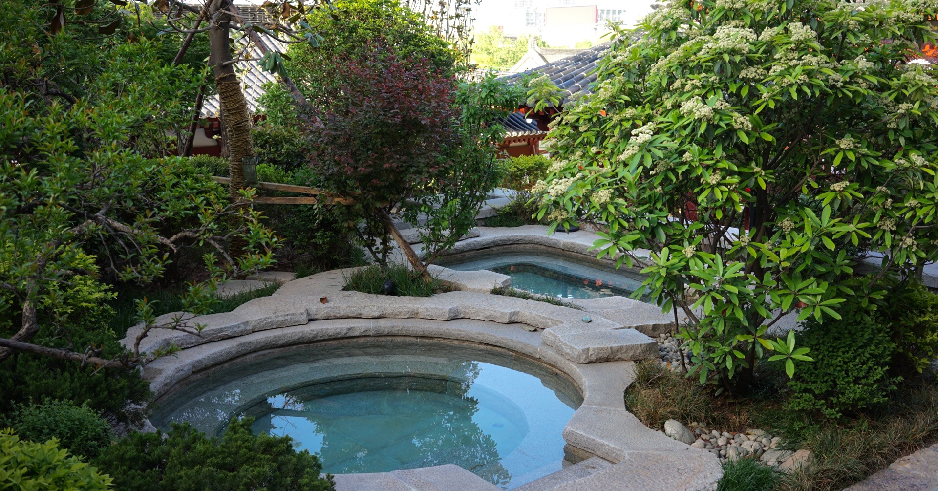 体验大唐皇室温泉沐浴的生活，享受皇宫式的温情服务