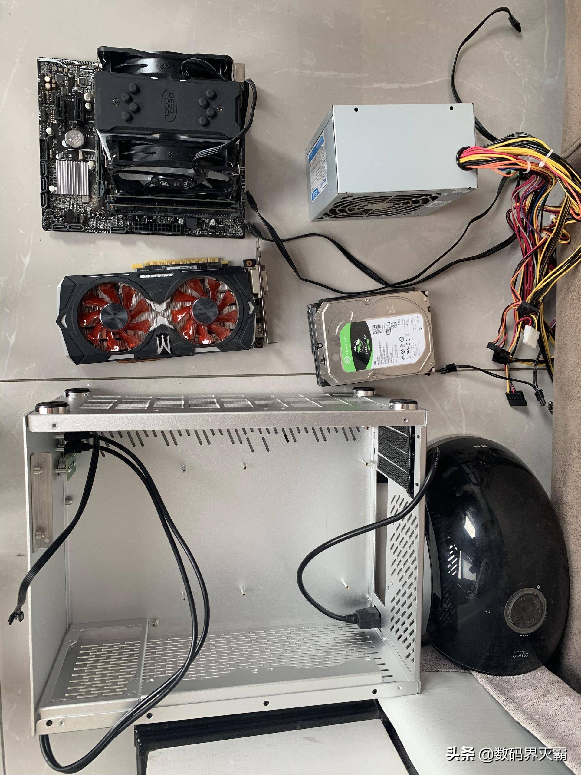 电脑小白穷折腾,我需要一台小机箱,雷匠,Rayarti-M3机箱使用分享