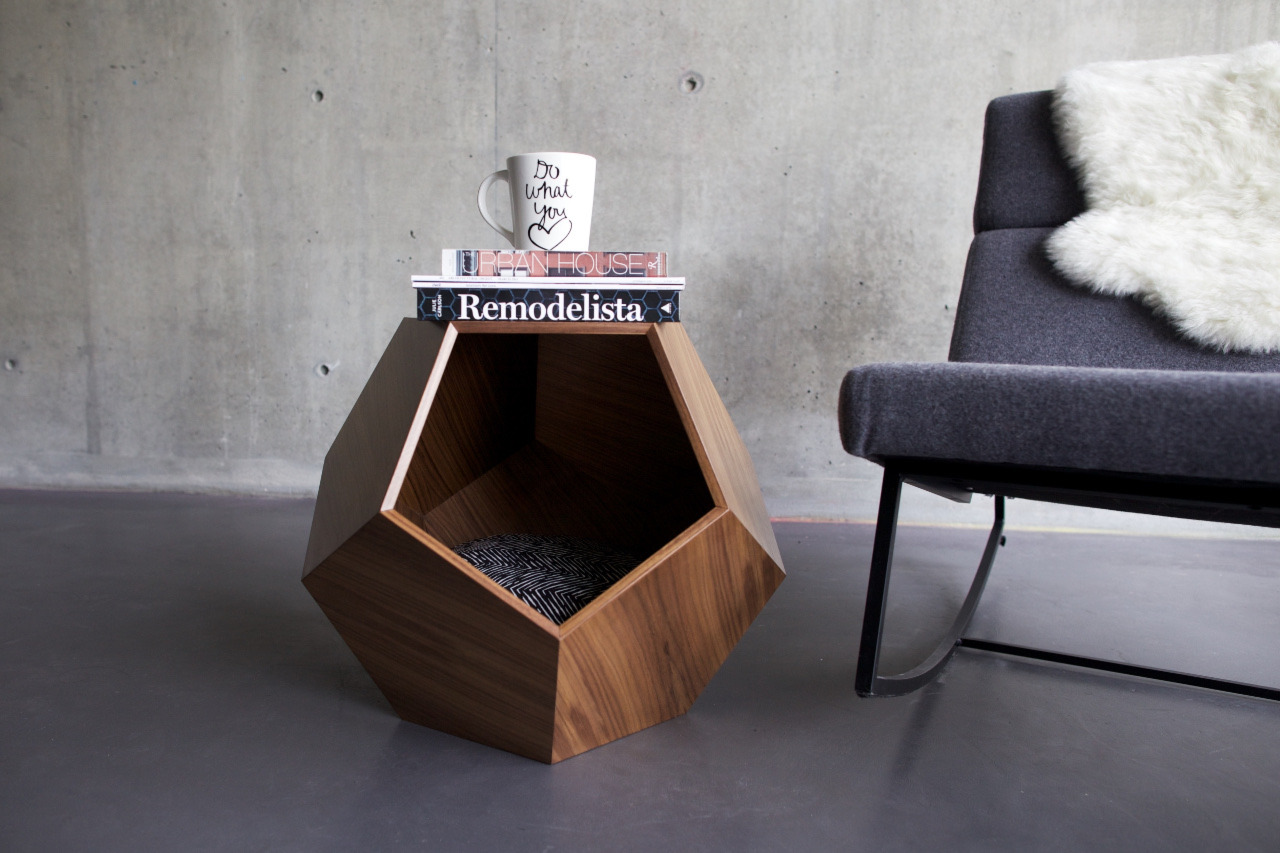 怎样给狗狗弄个户外狗窝,在家里给狗狗布置房间