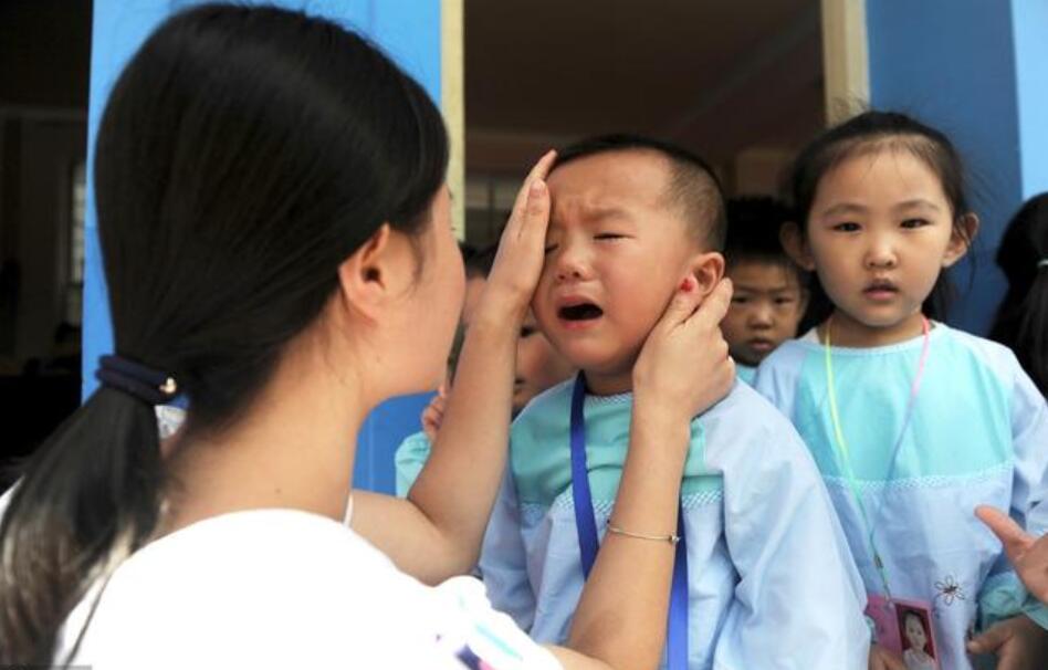 李玫瑾培养孩子厚脸皮,李玫瑾正确的和孩子沟通