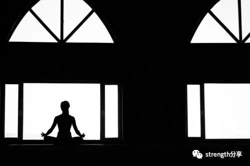 最全深蹲动作指南,健身知识8大深蹲越学越过瘾