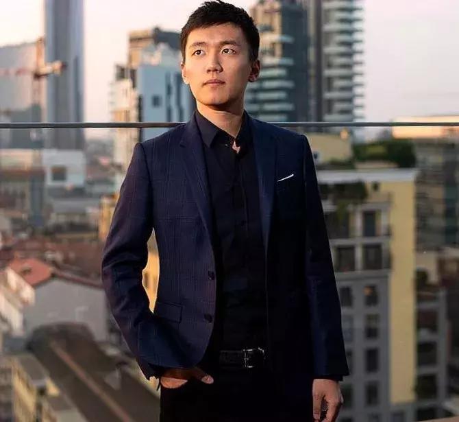 苏宁二代掌门人,苏宁最帅店长