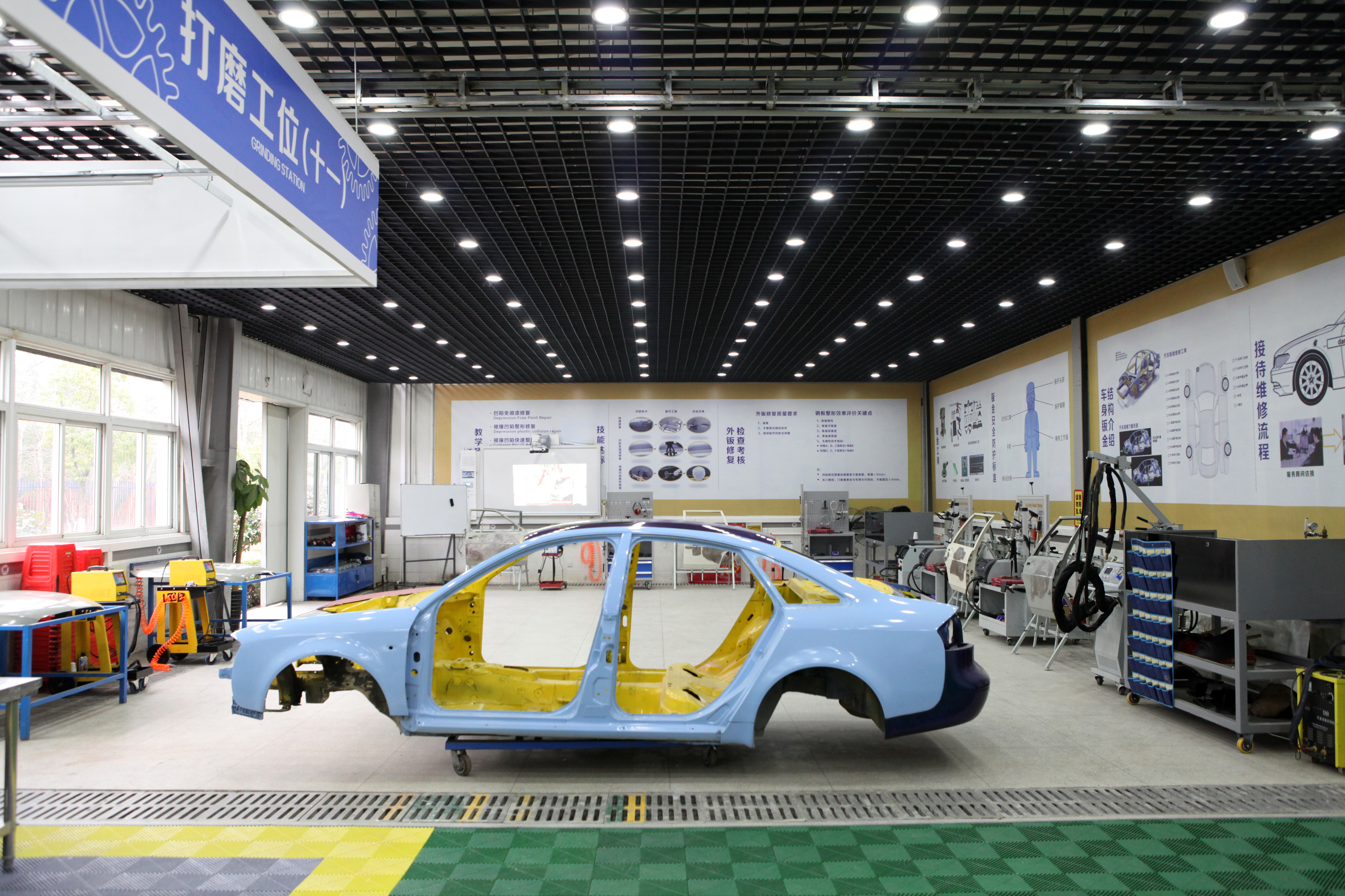 车保养时间到里程没到要去保养吗,车子里程数没到保养要多花钱吗