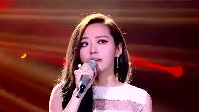 鞠婧祎李易峰唱歌,李易峰鞠婧祎演戏花絮